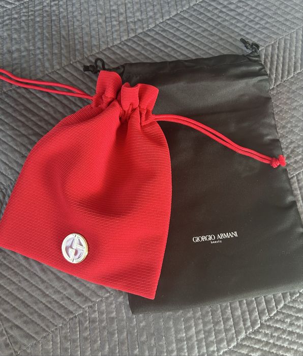 Nowa Giorgio Armani Red Essential Pouch