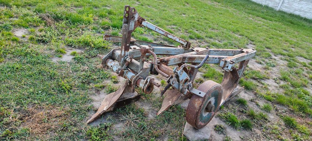 Pług Grudziądz 3 skibowy