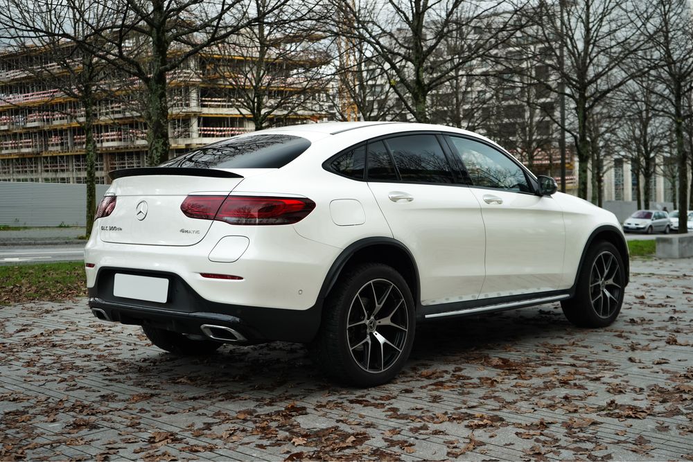 Mercedes-Benz GLC 300de Coupé AMG Black Edition