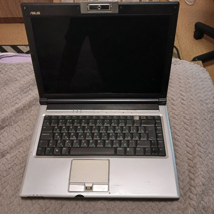 Ноутбуки: Asus F3K, F8S