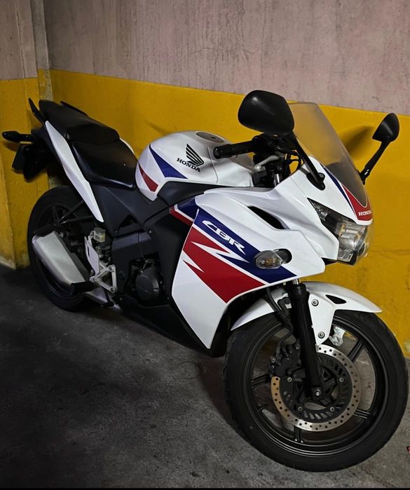 Cbr 125r com 15000 km