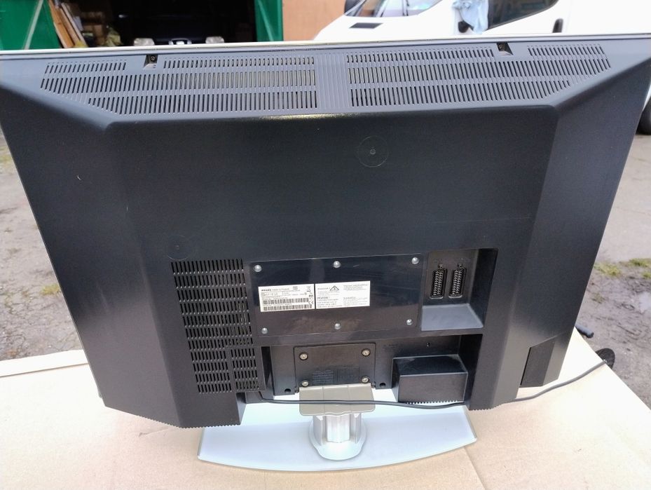 TV Philips 32PFL5322/10  z pilotem.