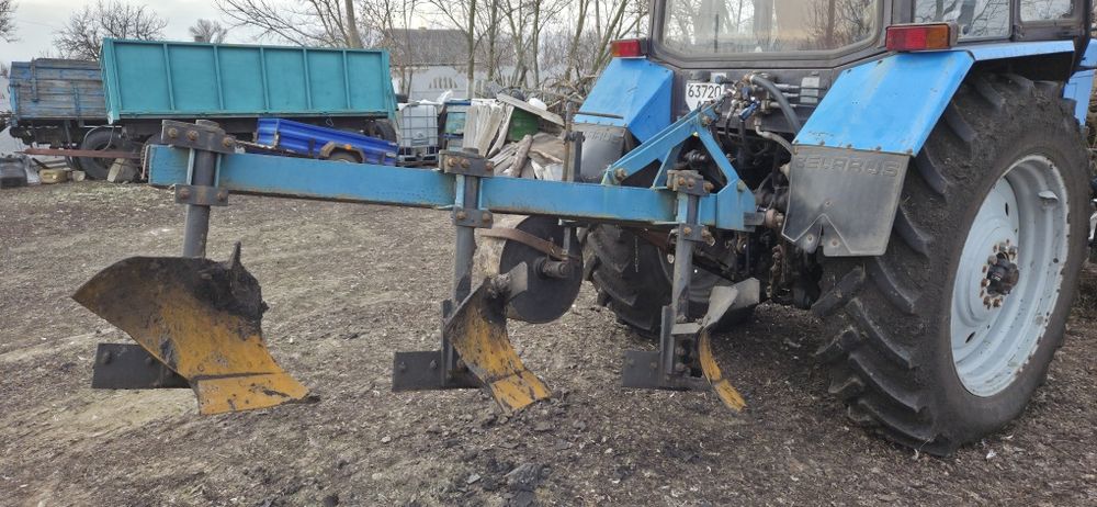 Продам плуг ПНБ 3-35