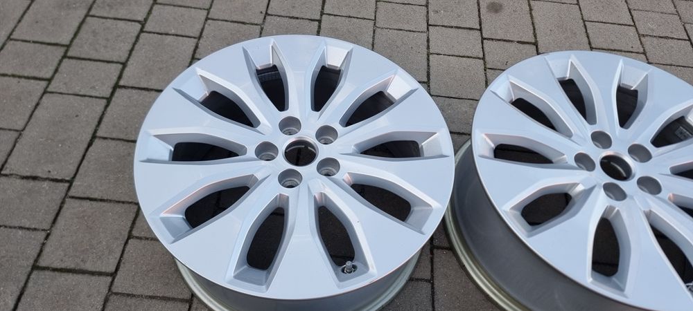 Felgi 18" Aluminiowe Jaguar F-Face E-Pace oryginał czujniki