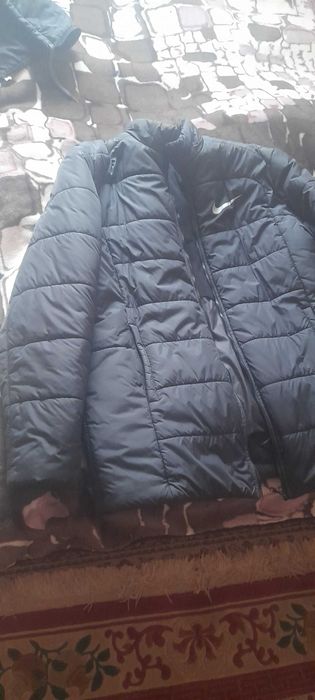 Продам зимнюю куртку