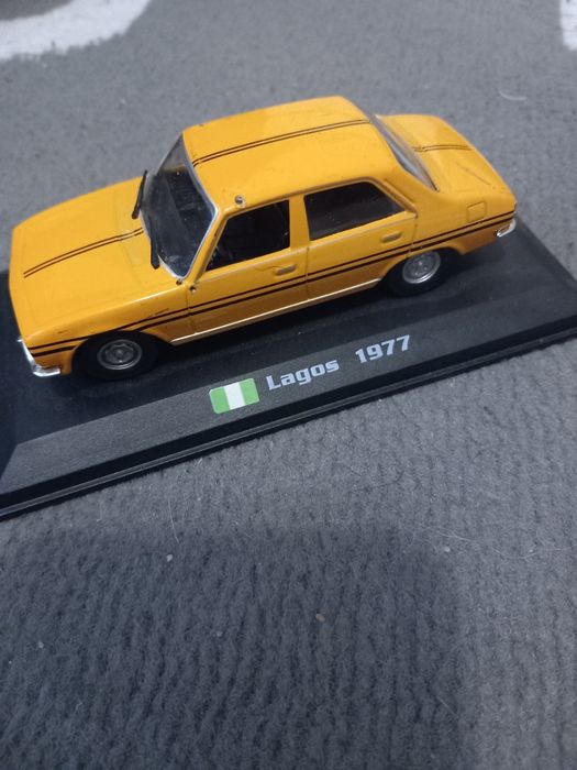 Stara taksówka do kolekcjonowania