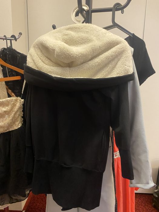 Długa bluza  z kapturem roz 36