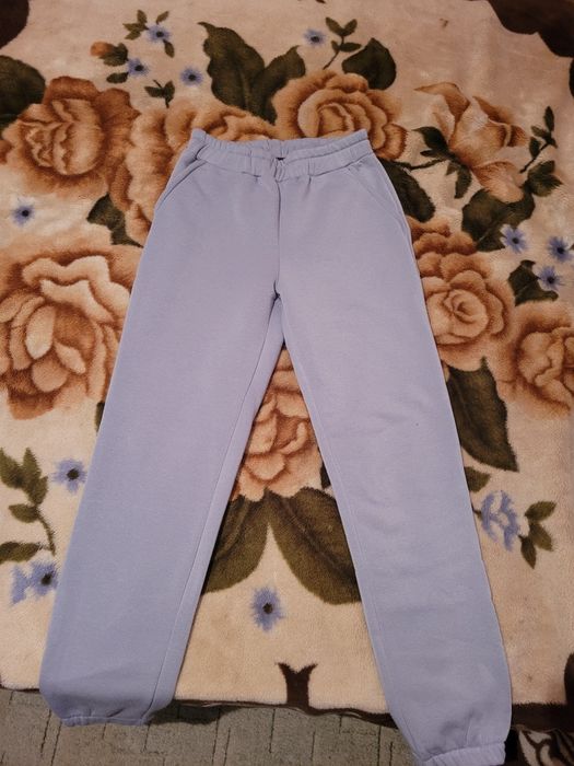 Женский прогулочный костюм