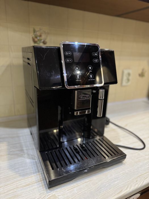 Кавомашина Delonghi Perfecta Evo