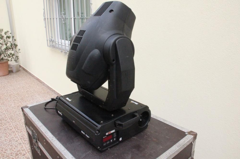 Moving head's martin MAC500 spot robôt's