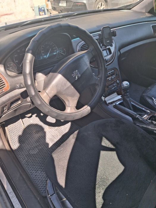 Peugeot 607 2.0  газ-бензин