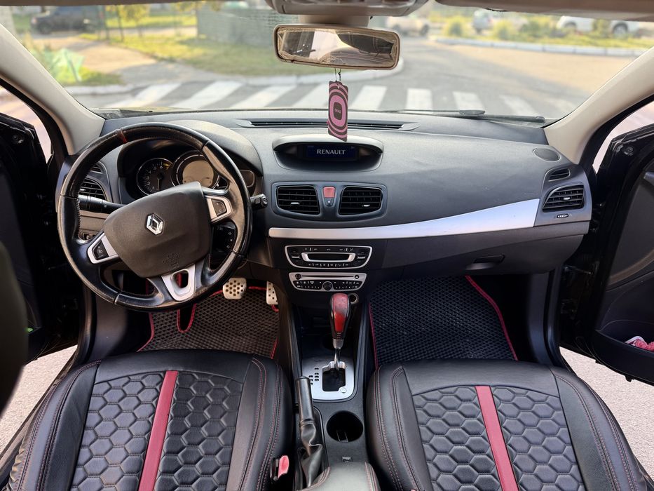 Продам автомобіль Renault Megan 3 2011 року