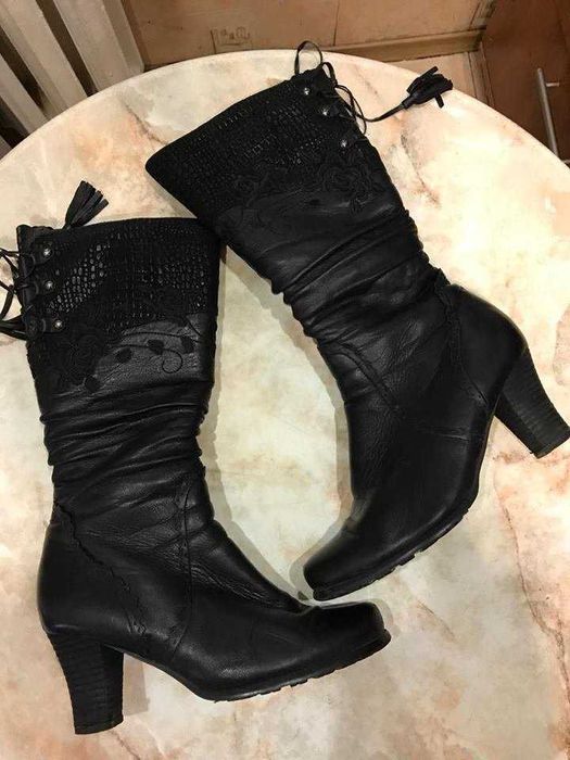 Сапоги- полусапожки женские зимние фирмы Fancy размер 39