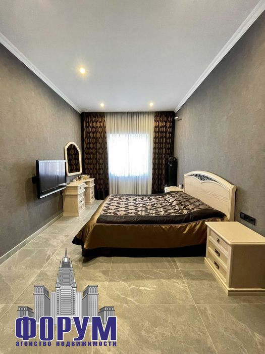 Продам новый дом 280 кв.м. Бородинский мкрн.183000  у.е.