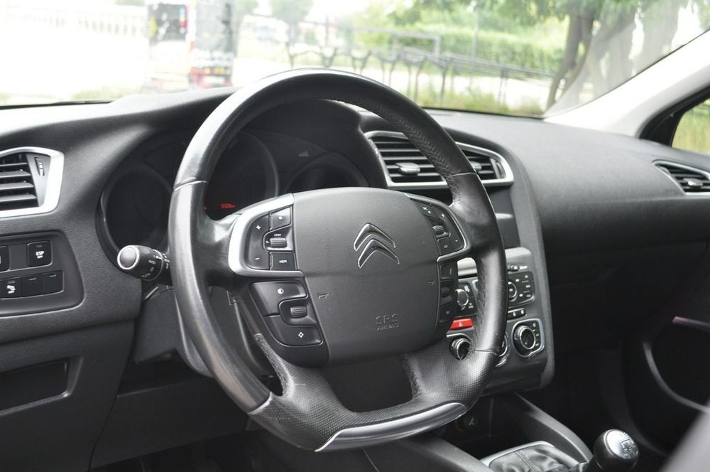Citroën C4 1.6B 1 Wl serwisowany bezwypadkowy Piękny Zamiana