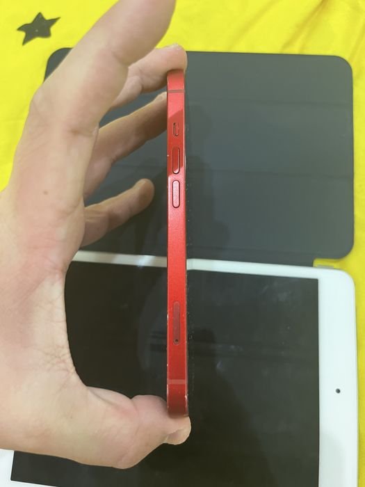 Iphone 13 на запчастини