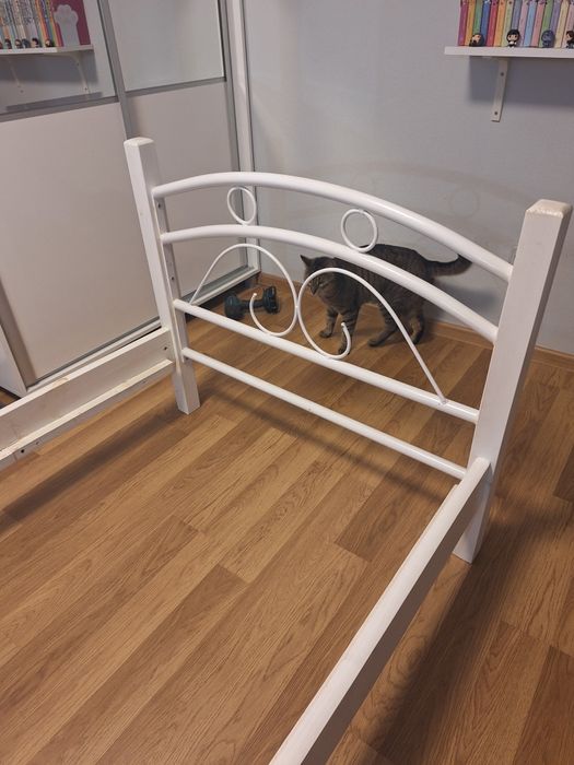 Lóżko dziewczęce 90
