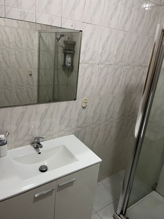 Quarto para arrendar