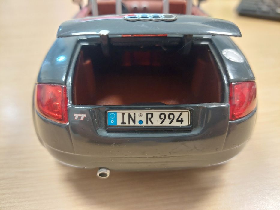 Vendo Miniaturas Audi TT  Coupe e Cabrio