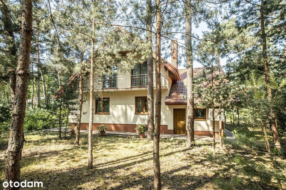 Wyjątkowy dom otulony lasem | Sokolniki-Las