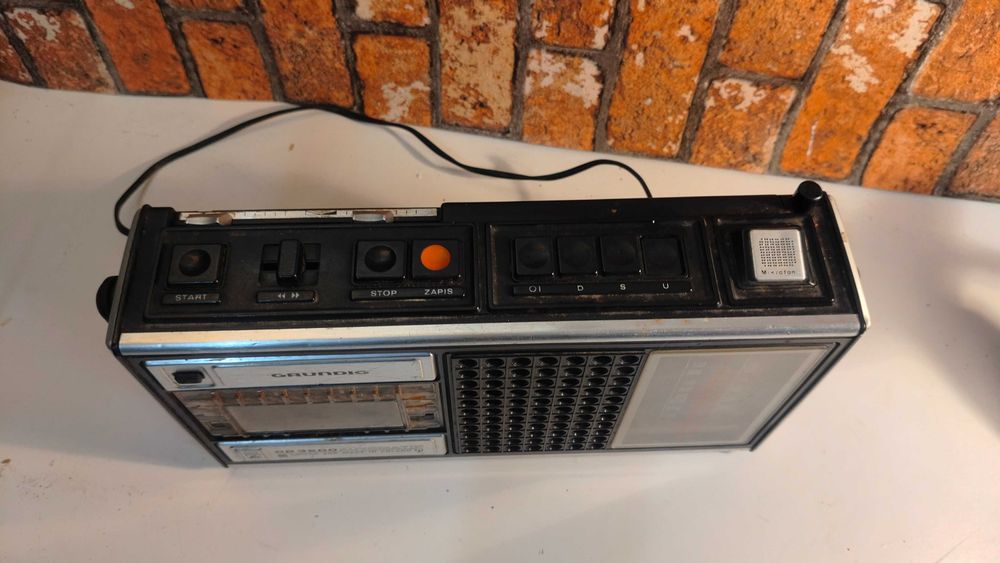 Radiomagnetofon Grundig RB3200