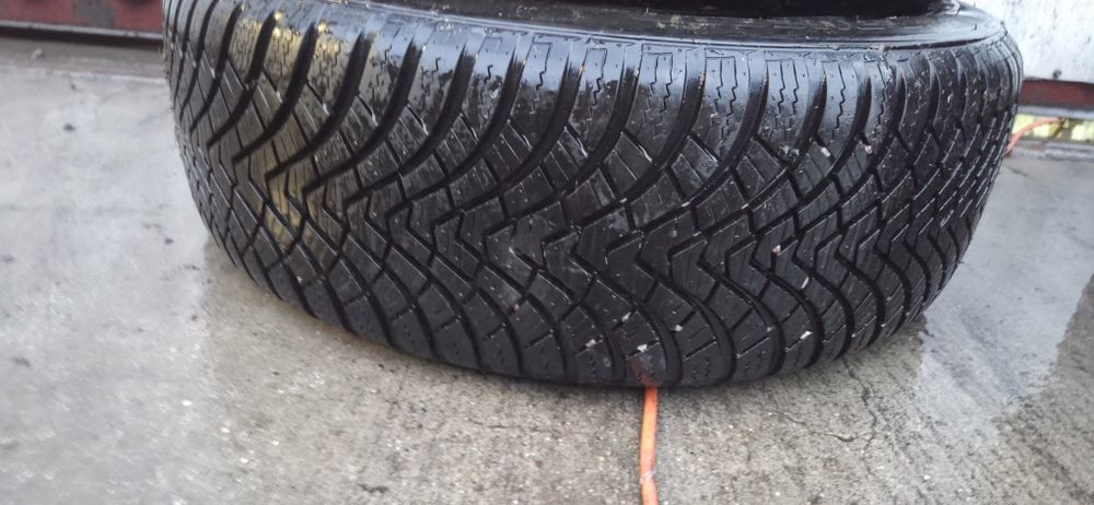 Opony zimowe 205/55r16 7mm 2szt