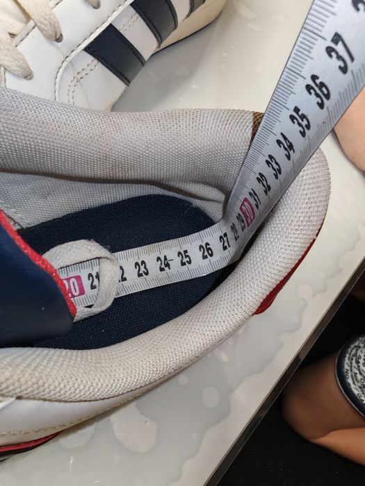 Adidas Courtset  42 р