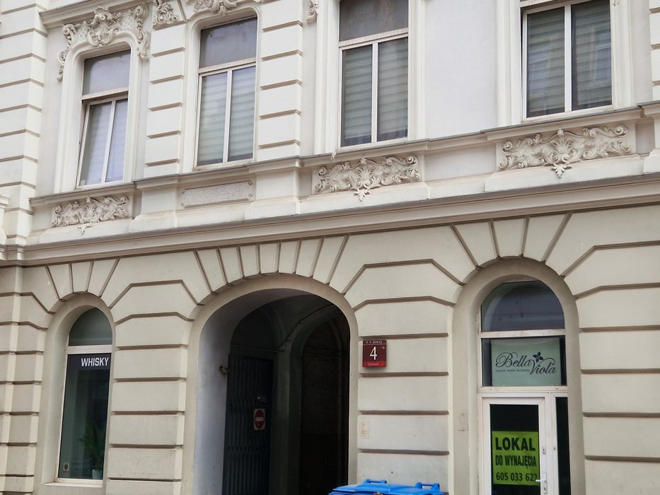 Wynajmę lokal handlowo usługowy Jaracza 4