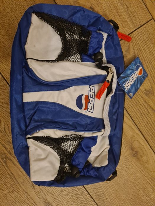 Nerka saszetka Pepsi z metką