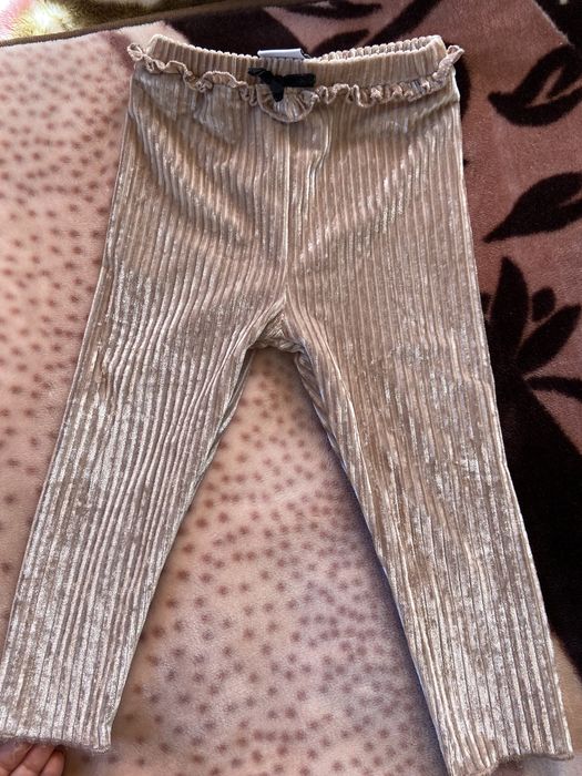 Легінси ві Zara