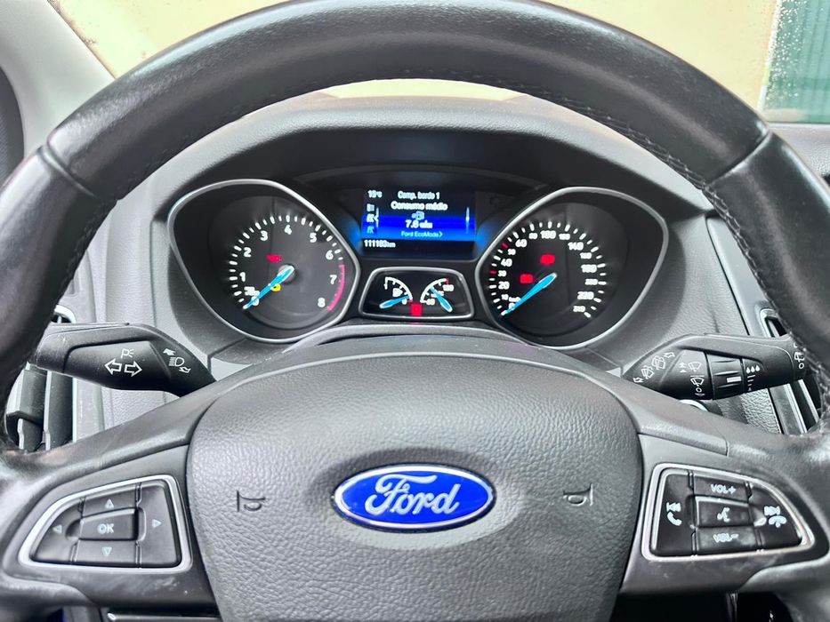 Ford Focus 1.0 EcoBoost tittanium foto 4