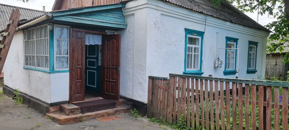Продається будинок с. Мамрин.