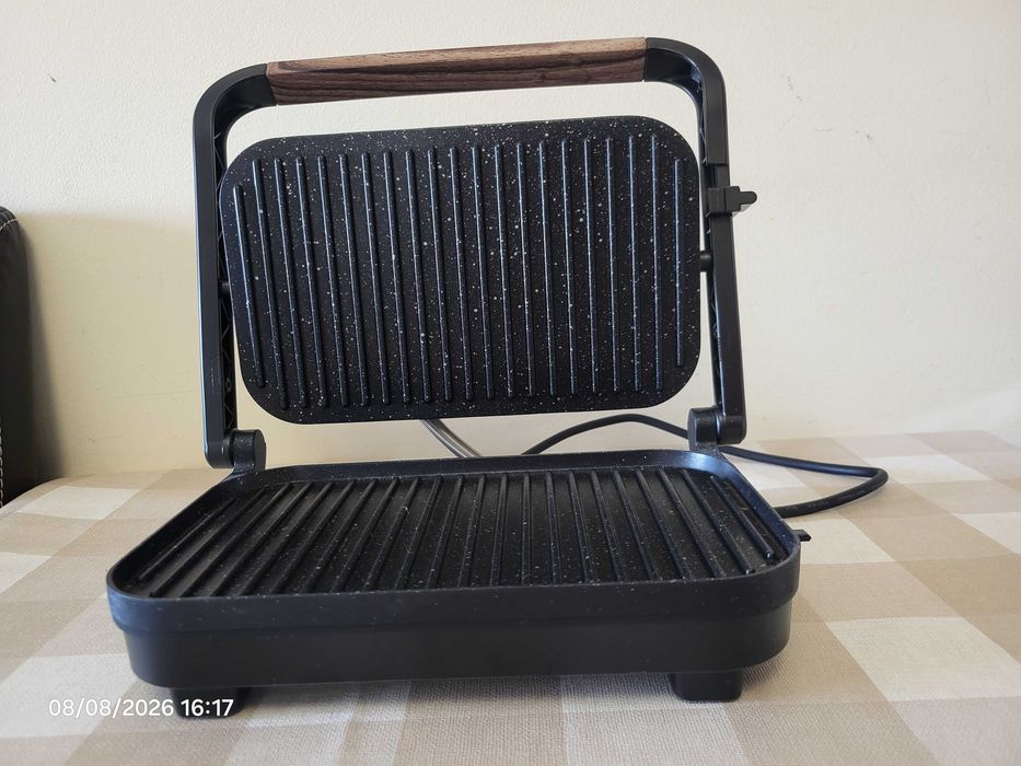 Vendo tostadeira/grelhador elétrico Cecotec Rock’nGrill 1300 Wood, completamente novo, sem uso