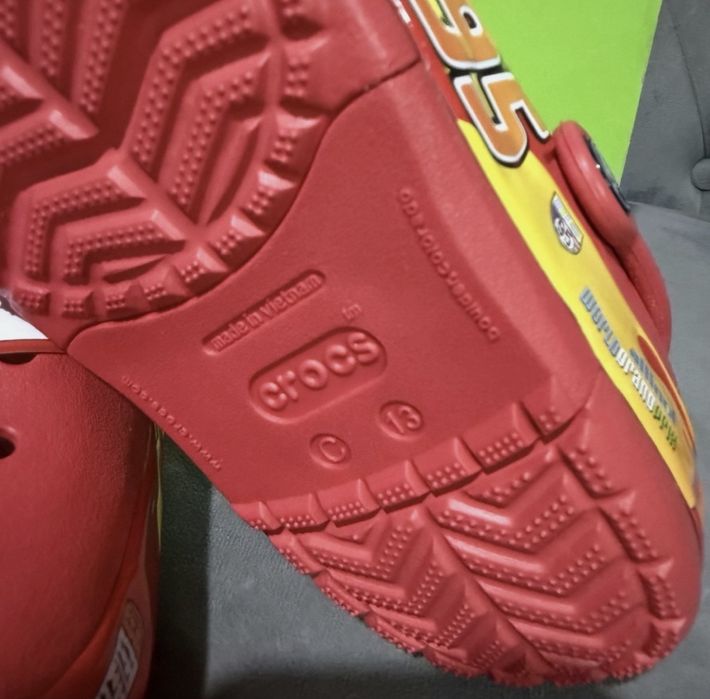 Croqs Faisca McQueen