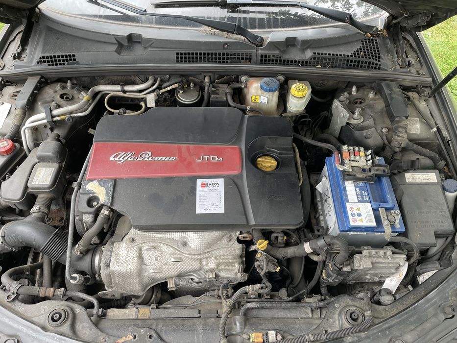 Alfa 159 2,4 lift  i 2,0 cala na czesci !!