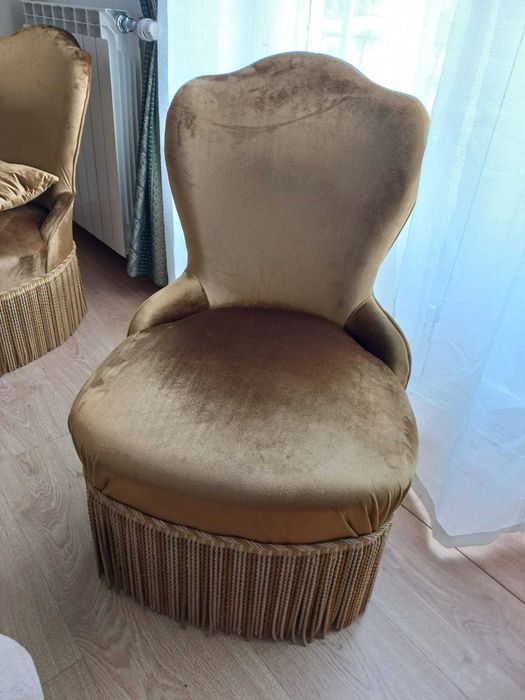 Cadeirões em tecido + almofada decorativa