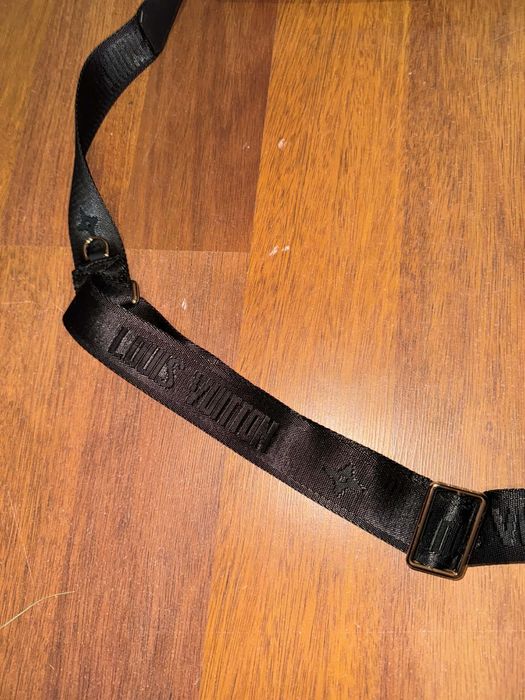 Louis Vuitton Messenger Bag