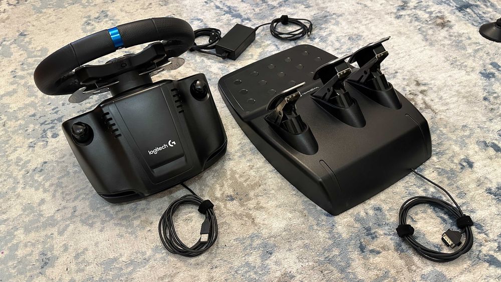 Volante e pedais Logitech G29