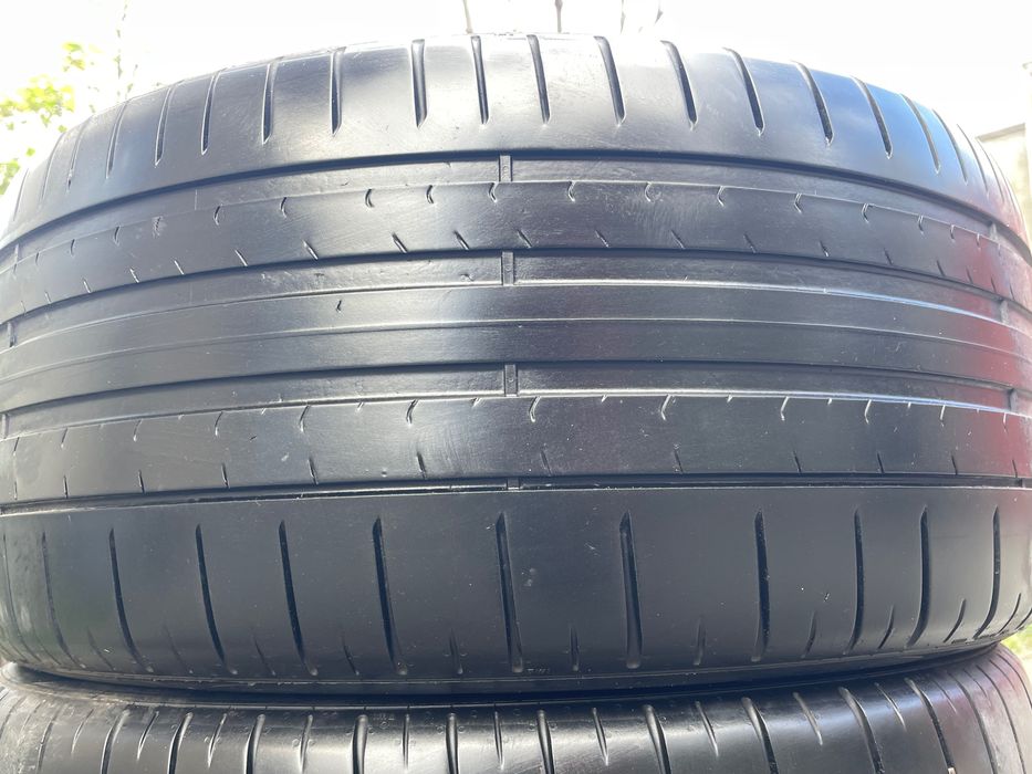 275/35 R19 100Y Pirelli P Zero PZ4