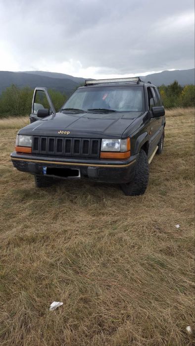 Продам Jeep Cherokee