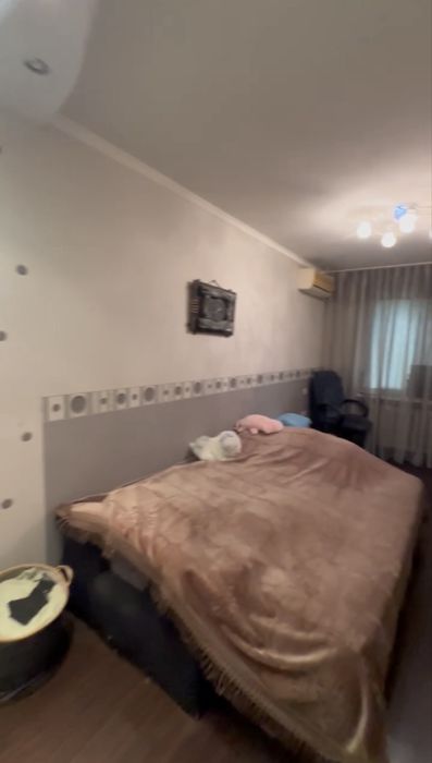 Срочно! 4-комн кв как дом 83м2 за 55000у.е парковка палисадник подвал двухконтурный газовый котёл и электрокотёл Черёмушки парк Марка Твена