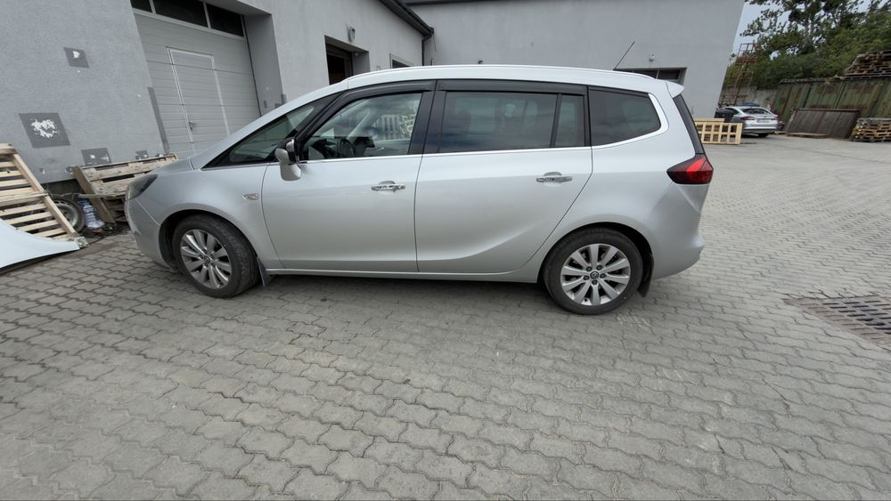 Opel Zafira C 2013 2.0 AT