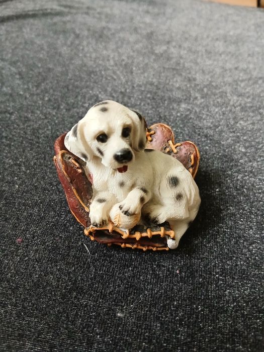 Figurki mini pieski fajans