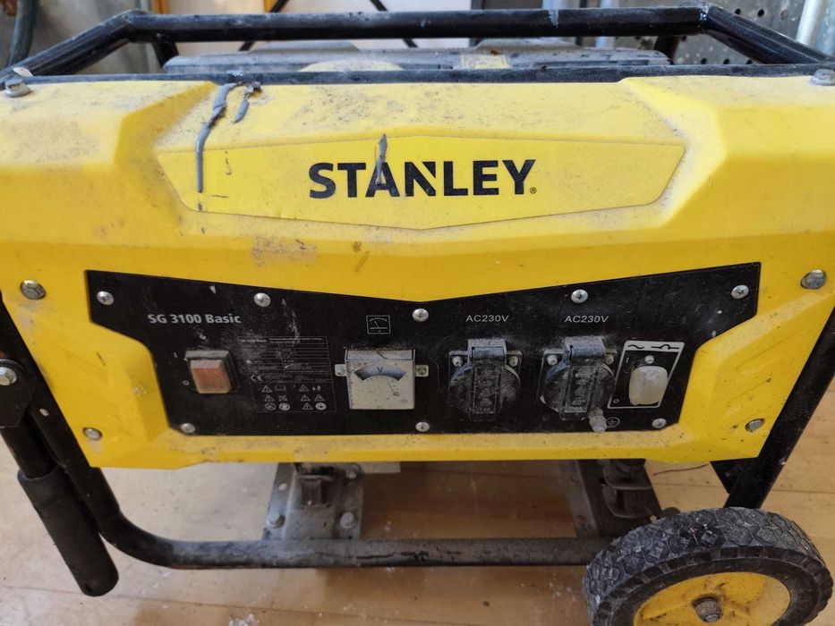 Gerador Stanley SG 3100 Basic 2900W 230V 2 Tomadas