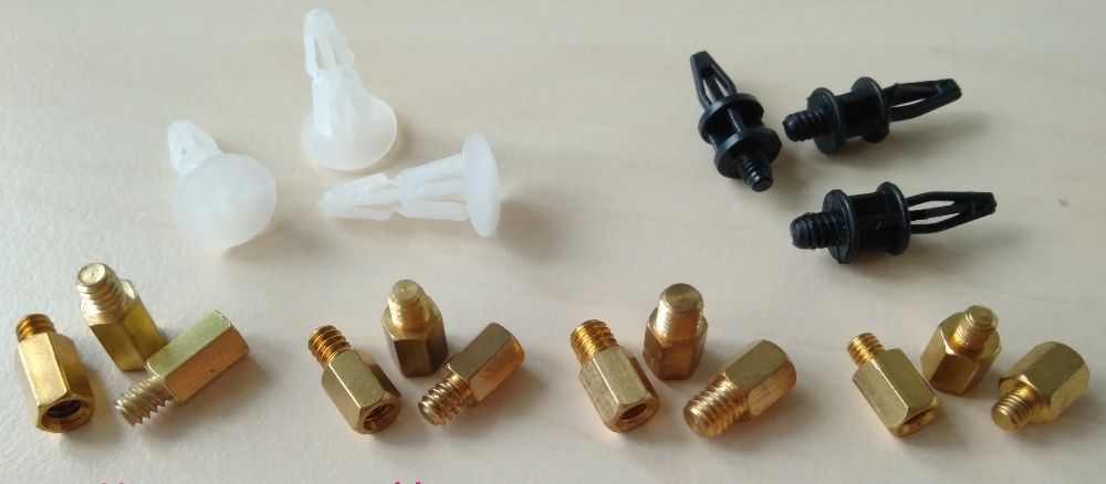 компьютерные винты и стойки / бонки