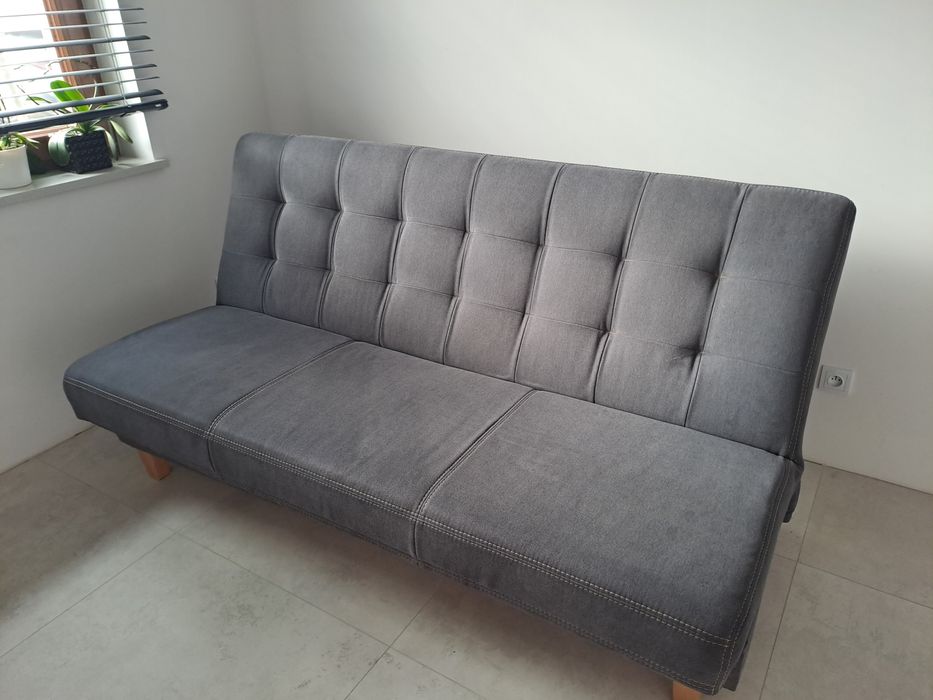 Wersalka rozkładana ze skrzynią