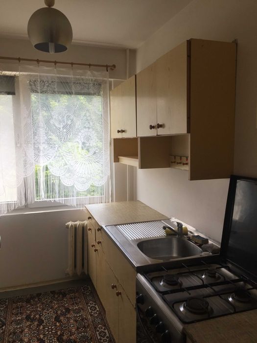 wynajmę 2 pokoje z kuchnią przy ul. PCK