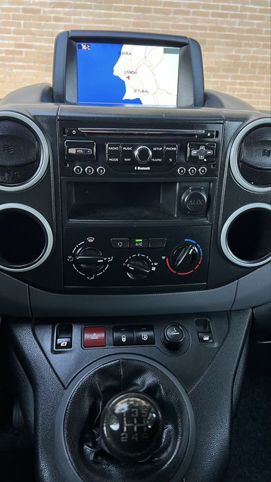 Peugeot Partner 1.6 hdi 3 lugares  ( VENDIDA )