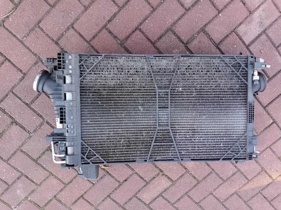 Opel Insignia A chłodnice wentylator Chłodnica wody klimy Intercooler