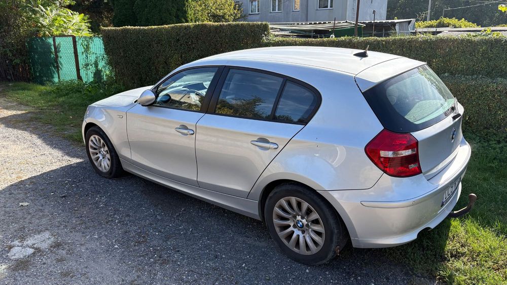 BMW e87 118i 2009r